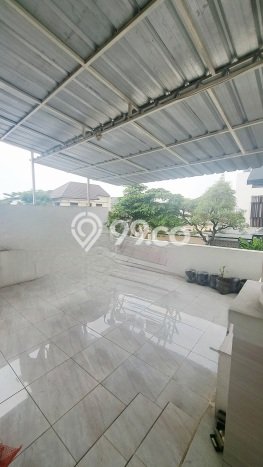 Ready to Use! Luxury House LT 135m2 Desain Elegan di BSD Graha Raya Ready to Use! Luxury House LT 135m2 Desain Elegan di BSD Graha Raya
