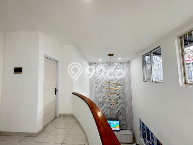Ready to Use! Premium House LT 180m2 Desain Modern di BSD Puspita Loka Ready to Use! Premium House LT 180m2 Desain Modern di BSD Puspita Loka