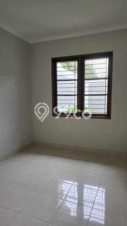 Rumah Luas Asri 2 KT Siap Pakai di BSD Kencana Loka Tangerang Rumah Luas Asri 2 KT Siap Pakai di BSD Kencana Loka Tangerang