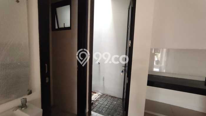 Rumah Strategis Modern Lb 75m2 di Tangerang, Tangerang Rumah Strategis Modern Lb 75m2 di Tangerang, Tangerang