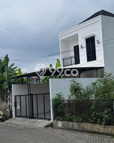 Dijual Rumah 3 Kamar Lokasi Ideal Nyaman dan Strategis di Ciputat Timur Dijual Rumah 3 Kamar Lokasi Ideal Nyaman dan Strategis di Ciputat Timur
