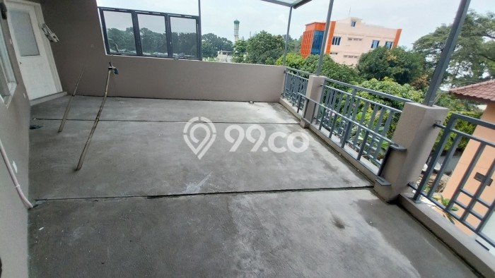 Sewa Rumah Strategis di SCBD LT 400m2 / LB 800m2 Kondisi Bagus Sewa Rumah Strategis di SCBD LT 400m2 / LB 800m2 Kondisi Bagus