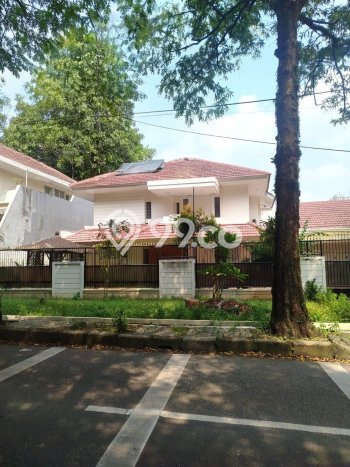 Disewakan Rumah Harga Terjangkau di Lebak Bulus Jakarta Selatan dengan 5 Kamar Tidur Disewakan Rumah Harga Terjangkau di Lebak Bulus Jakarta Selatan dengan 5 Kamar Tidur
