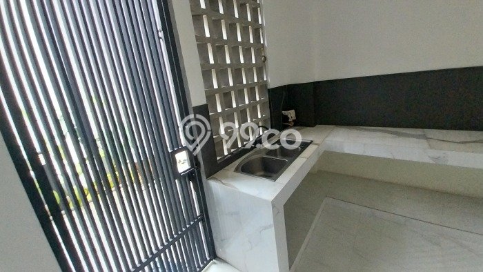 Rumah Eksklusif Dijual LT 130m2 di Kebayoran Lama, Jakarta Selatan Rumah Eksklusif Dijual LT 130m2 di Kebayoran Lama, Jakarta Selatan
