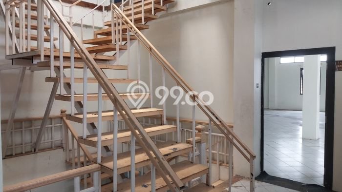 Lokasi Strategis! Dijual Kantor Bisnis di Ciputat Timur, Tangerang Selatan Kondisi Bagus Lokasi Strategis! Dijual Kantor Bisnis di Ciputat Timur, Tangerang Selatan Kondisi Bagus