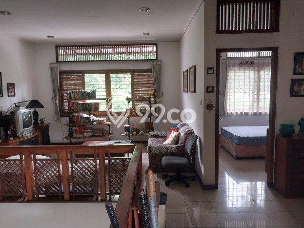 Rumah Luxury Modern Siap Huni di Bintaro Tangerang Selatan Rumah Luxury Modern Siap Huni di Bintaro Tangerang Selatan