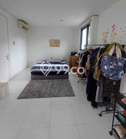 For Sale! Premium House LT 189m2 Desain Elegan di Veteran For Sale! Premium House LT 189m2 Desain Elegan di Veteran