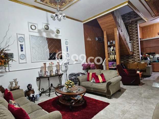 Rumah Mewah Siap Huni LT 135m2 di Kramat Jati, Jakarta Timur Rumah Mewah Siap Huni LT 135m2 di Kramat Jati, Jakarta Timur