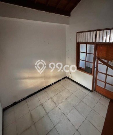 For Sale Hunian Rumah Nyaman 4 KT di Bintaro, Tangerang Selatan For Sale Hunian Rumah Nyaman 4 KT di Bintaro, Tangerang Selatan