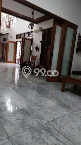 Ready to Use! Luxury House LT 665m2 Desain Elegan di Bintaro Ready to Use! Luxury House LT 665m2 Desain Elegan di Bintaro