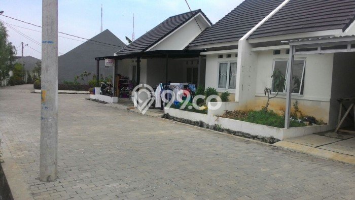 Dijual Rumah Strategis Bagus Punya 2 KT di Ciledug Tangerang SHM Dijual Rumah Strategis Bagus Punya 2 KT di Ciledug Tangerang SHM