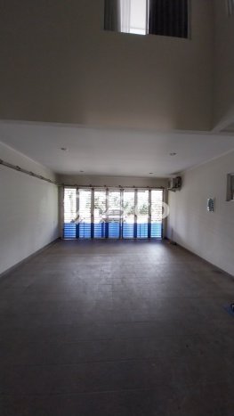 Rumah sewa siap huni 4 KT di BSD, Tangerang Rumah sewa siap huni 4 KT di BSD, Tangerang