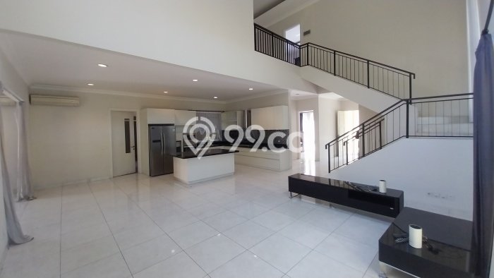 Rumah sewa siap huni 4 KT di BSD, Tangerang Rumah sewa siap huni 4 KT di BSD, Tangerang