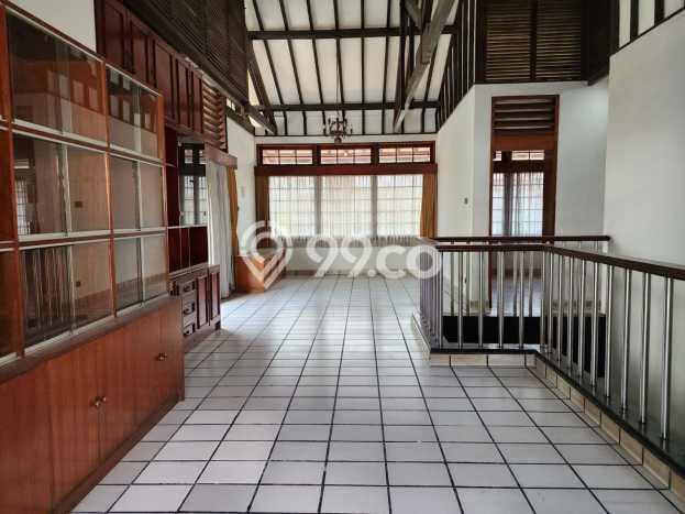 Dijual Rumah Mewah Elegan Dengan View Cantik di Senopati, Jakarta Selatan Dijual Rumah Mewah Elegan Dengan View Cantik di Senopati, Jakarta Selatan