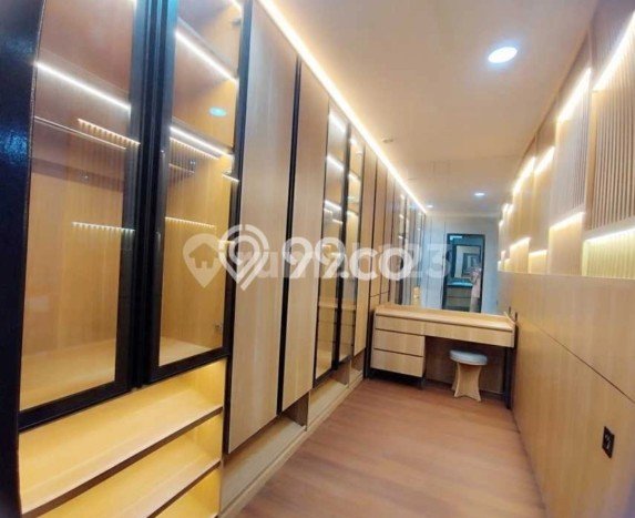 Hunian Mewah LB 200m2 Siap Huni Desain Elegan di Bintaro, Jakarta Selatan Hunian Mewah LB 200m2 Siap Huni Desain Elegan di Bintaro, Jakarta Selatan