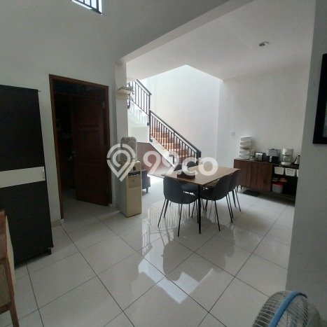 Rumah Elit Modern Siap Huni di Graha Raya Tangerang Rumah Elit Modern Siap Huni di Graha Raya Tangerang