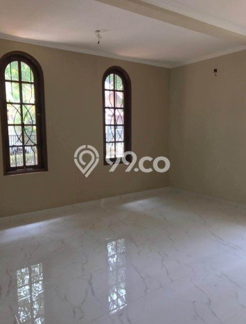Hunian Mewah LB 230m2 Siap Huni Desain Elegan di Bintaro, Tangerang Selatan Hunian Mewah LB 230m2 Siap Huni Desain Elegan di Bintaro, Tangerang Selatan