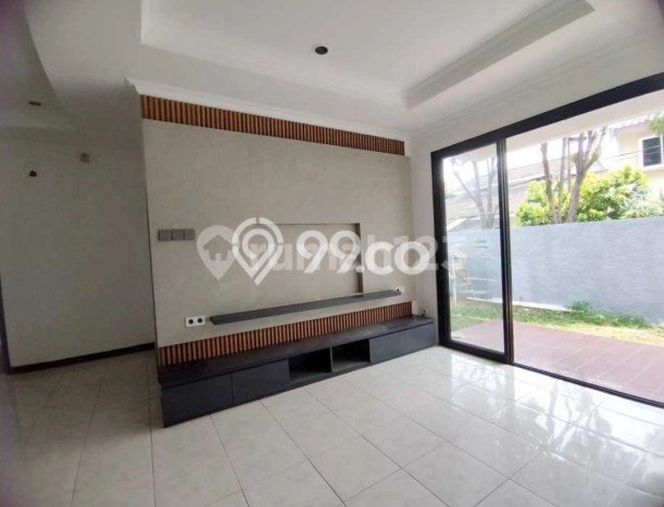 Hunian Mewah LB 200m2 Siap Huni Desain Elegan di Bintaro, Jakarta Selatan Hunian Mewah LB 200m2 Siap Huni Desain Elegan di Bintaro, Jakarta Selatan