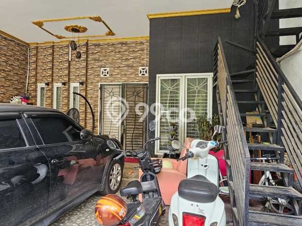 Rumah Mewah Siap Huni LT 135m2 di Kramat Jati, Jakarta Timur Rumah Mewah Siap Huni LT 135m2 di Kramat Jati, Jakarta Timur