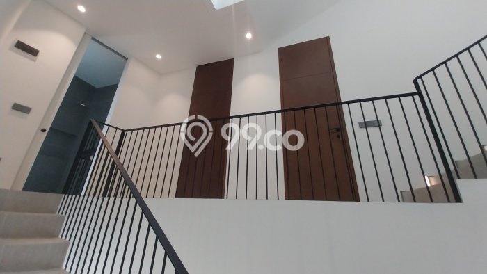 Hunian Elit LB 325m2 Siap Pakai Desain Elegan di Kemang, Jakarta Selatan Hunian Elit LB 325m2 Siap Pakai Desain Elegan di Kemang, Jakarta Selatan