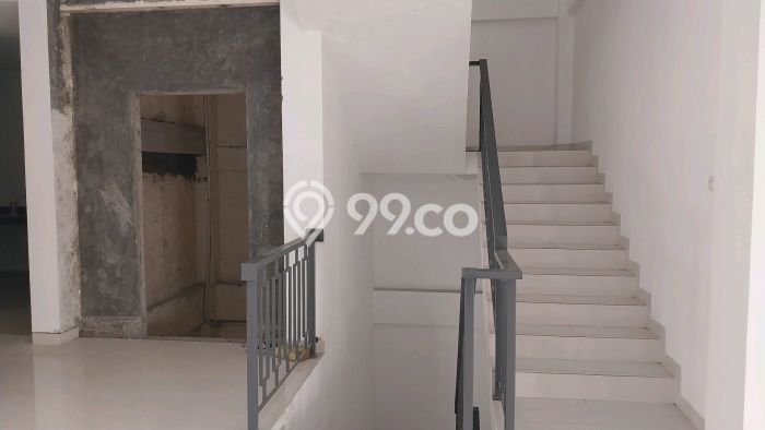 Untuk Dijual! Komersial di Ragunan Jakarta Selatan LT 1890m2 / LB 1125m2 Kawasan Strategis Untuk Dijual! Komersial di Ragunan Jakarta Selatan LT 1890m2 / LB 1125m2 Kawasan Strategis