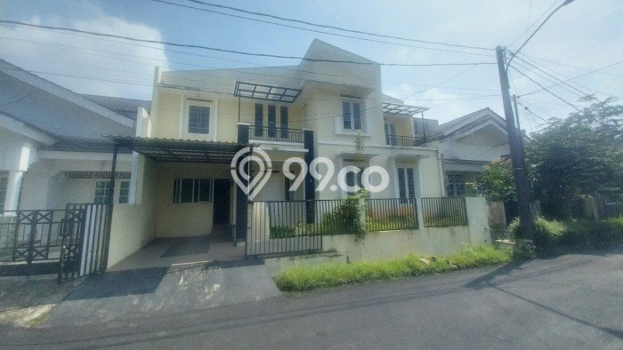 Disewakan! Rumah 4 Kamar Tidur &
3 Kamar Mandi di Bintaro, Tangerang Selatan Disewakan! Rumah 4 Kamar Tidur &
3 Kamar Mandi di Bintaro, Tangerang Selatan