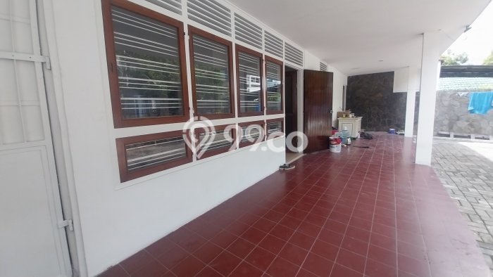 Rumah Kontrakan Jakarta Selatan LT 300m2 LB 250m2 Area Senopati Rumah Kontrakan Jakarta Selatan LT 300m2 LB 250m2 Area Senopati