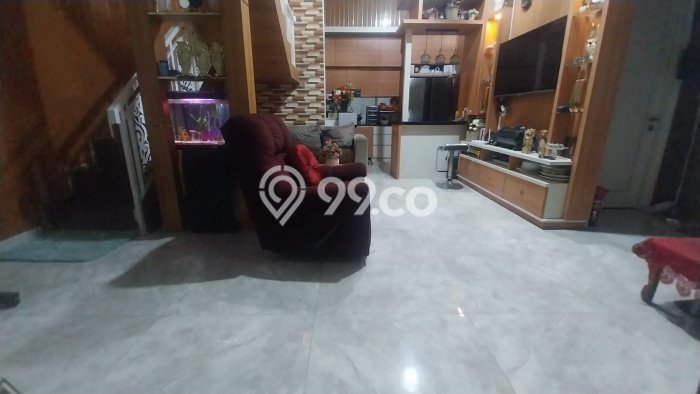 Rumah Mewah Siap Huni LT 135m2 di Kramat Jati, Jakarta Timur Rumah Mewah Siap Huni LT 135m2 di Kramat Jati, Jakarta Timur