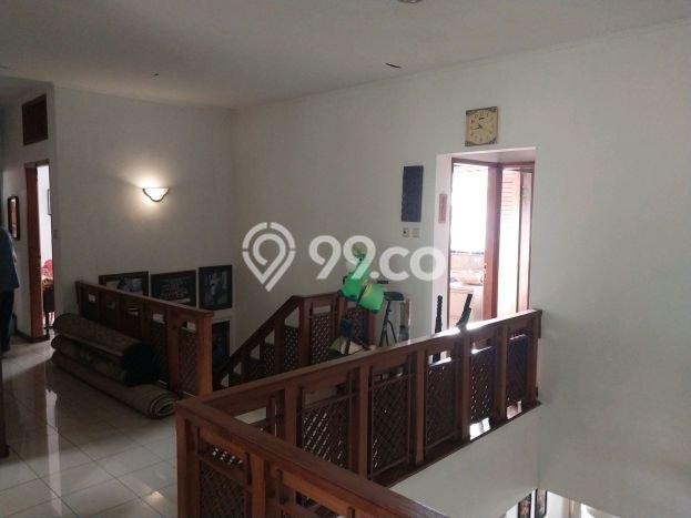 Rumah Luxury Modern Siap Huni di Bintaro Tangerang Selatan Rumah Luxury Modern Siap Huni di Bintaro Tangerang Selatan