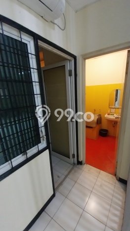 Ruko Dijual di Tangerang Selatan LT 70m2 & LB 140m2 Lokasi Terbaik! Ruko Dijual di Tangerang Selatan LT 70m2 & LB 140m2 Lokasi Terbaik!