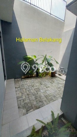 Rumah Eksklusif Dijual LT 130m2 di Kebayoran Lama, Jakarta Selatan Rumah Eksklusif Dijual LT 130m2 di Kebayoran Lama, Jakarta Selatan