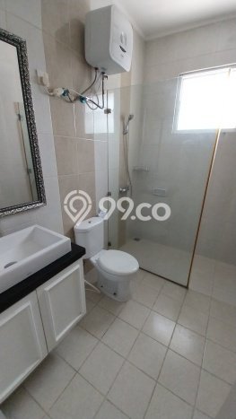 Rumah sewa siap huni 4 KT di BSD, Tangerang Rumah sewa siap huni 4 KT di BSD, Tangerang
