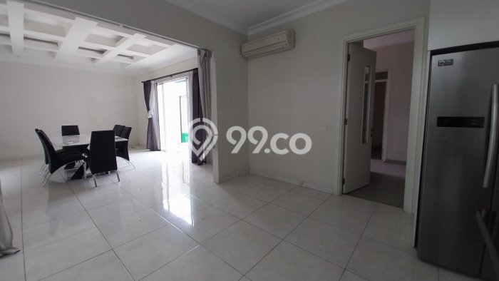 Rumah sewa siap huni 4 KT di BSD, Tangerang Rumah sewa siap huni 4 KT di BSD, Tangerang