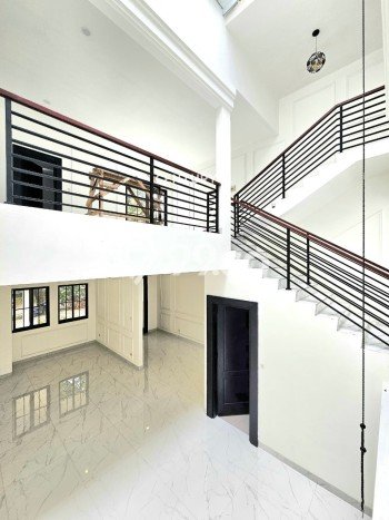 Rumah Elit Modern Siap Huni di Bintaro Tangerang Selatan Rumah Elit Modern Siap Huni di Bintaro Tangerang Selatan