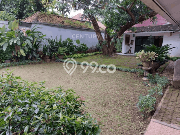 Rumah Eksklusif Siap Huni LT 980m2 di Menteng, Jakarta Pusat Rumah Eksklusif Siap Huni LT 980m2 di Menteng, Jakarta Pusat