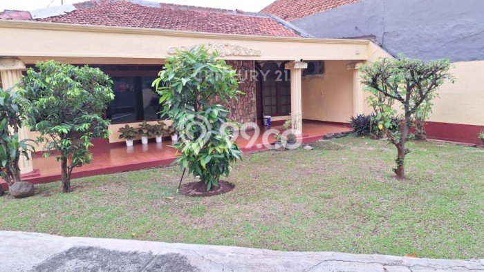 Hunian Elit LB 450m2 Siap Huni Desain Elegan di Bintaro, Jakarta Selatan Hunian Elit LB 450m2 Siap Huni Desain Elegan di Bintaro, Jakarta Selatan