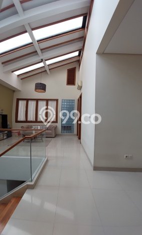 Jual Rumah Luas Elegan Dengan View Cantik di Pondok Pinang, Jakarta Selatan Jual Rumah Luas Elegan Dengan View Cantik di Pondok Pinang, Jakarta Selatan