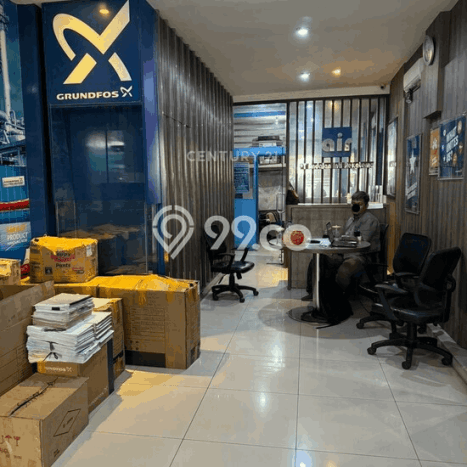 Area Ramai! Ruko Dijual di Kebayoran Baru untuk Bisnis Luas Bangunan 190m2 Area Ramai! Ruko Dijual di Kebayoran Baru untuk Bisnis Luas Bangunan 190m2