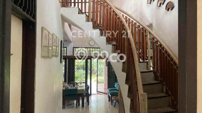 Rumah Luxury Modern Tanpa Renovasi di Bintaro Jakarta Selatan Rumah Luxury Modern Tanpa Renovasi di Bintaro Jakarta Selatan