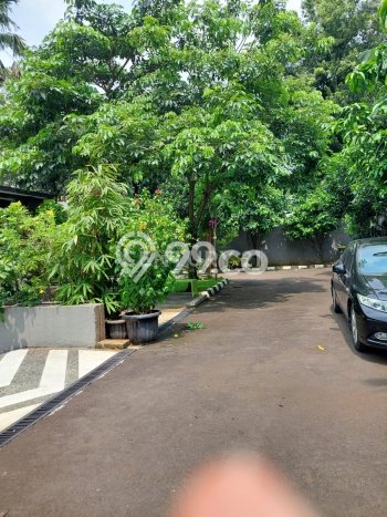 Ready to Use! Luxury House LT 208m2 Desain Modern di Lebak Bulus Ready to Use! Luxury House LT 208m2 Desain Modern di Lebak Bulus
