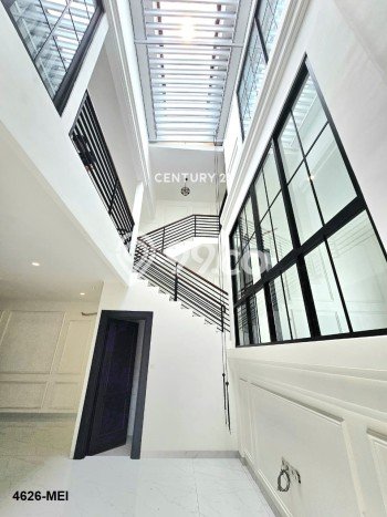 Rumah Elit Modern Siap Huni di Bintaro Tangerang Selatan Rumah Elit Modern Siap Huni di Bintaro Tangerang Selatan