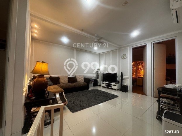 Ready to Use! Luxury House LT 165m2 Desain Elegan di Sektor 9-Bintaro Ready to Use! Luxury House LT 165m2 Desain Elegan di Sektor 9-Bintaro