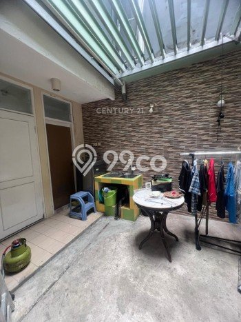 Rumah Modern Minimalis 4 Kamar Siap Huni di Kebayoran Lama Rumah Modern Minimalis 4 Kamar Siap Huni di Kebayoran Lama