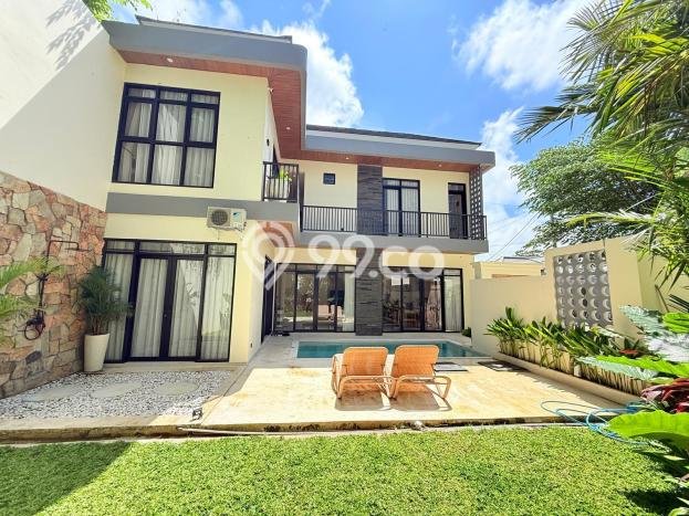 Rumah Mewah LB 160m2 Siap Huni Desain Elegan di Nusa Dua, Badung Rumah Mewah LB 160m2 Siap Huni Desain Elegan di Nusa Dua, Badung