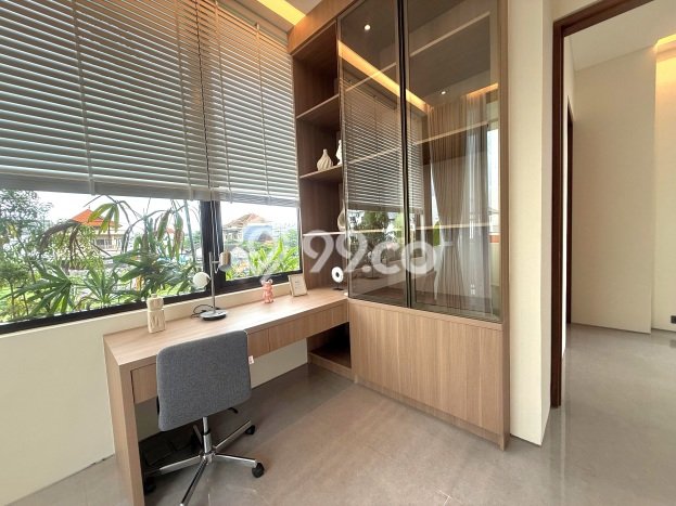 Rumah Luxury Modern Tanpa Renovasi di Seminyak Badung Rumah Luxury Modern Tanpa Renovasi di Seminyak Badung