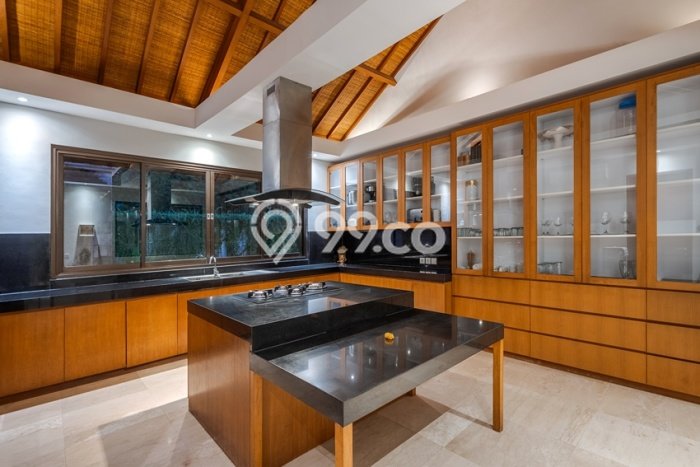 Ready to Use! Premium House LT 1780m2 Desain Modern di Nusa Dua Ready to Use! Premium House LT 1780m2 Desain Modern di Nusa Dua