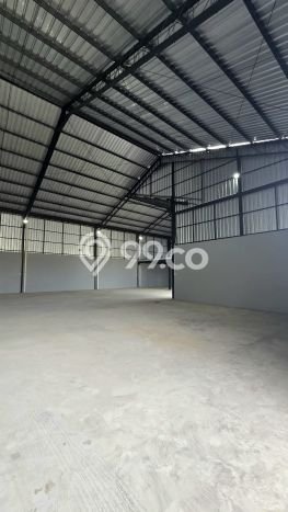 Gudang Disewa di Denpasar dengan LB 500m2 Area Komersial Ramai Gudang Disewa di Denpasar dengan LB 500m2 Area Komersial Ramai