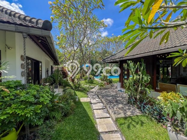 Dijual Rumah Luas Elegan Dengan View Cantik di Umalas, Badung Dijual Rumah Luas Elegan Dengan View Cantik di Umalas, Badung