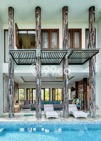 Rumah Strategis dengan Luas Bangunan 350m2m² di Kawasan , Badung Rumah Strategis dengan Luas Bangunan 350m2m² di Kawasan , Badung