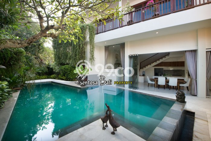 Hunian Elit LB 345m2 Siap Huni Desain Elegan di Jimbaran, Badung Hunian Elit LB 345m2 Siap Huni Desain Elegan di Jimbaran, Badung